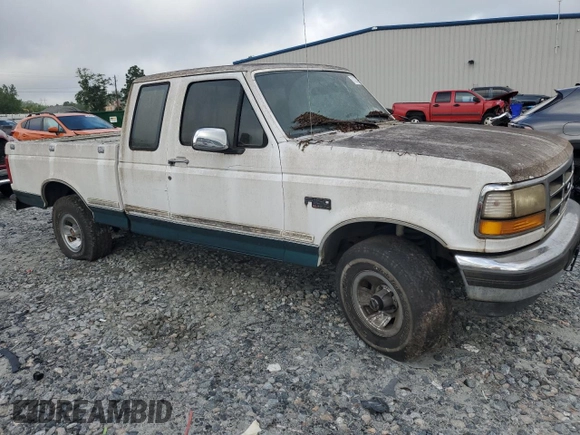 1996 Ford F-150 z VIN 1FTEX14H3TKA50259, wystawiony jako Copart lot #61027725 z przebiegiem Nie podano mil oraz Czysty tytuł • Clean title. Historia ofert i sprzedaży dostępna na DreamBid. Obrazek 4.