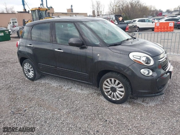 2014 FIAT 500L Easy with VIN ZFBCFABH7EZ028517, listed as a IAAI auction lot 41860321 with 79,665 mi miles. Bid and sale history available at carsss.com. Image 1.