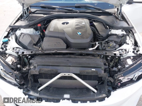 2025 BMW 3 Series 330i with VIN 3MW69CW02S8E96501, listed as a IAAI auction lot 42586210 with 10,953 mi miles and . Bid and sale history available at DreamBid. Image 10.