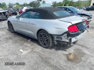 2018 Ford Mustang EcoBoost Premium with VIN 1FATP8UH5J5132883, listed as a IAAI auction lot 42500445 with 120,391 mi miles and . Bid and sale history available at DreamBid. Image 3.