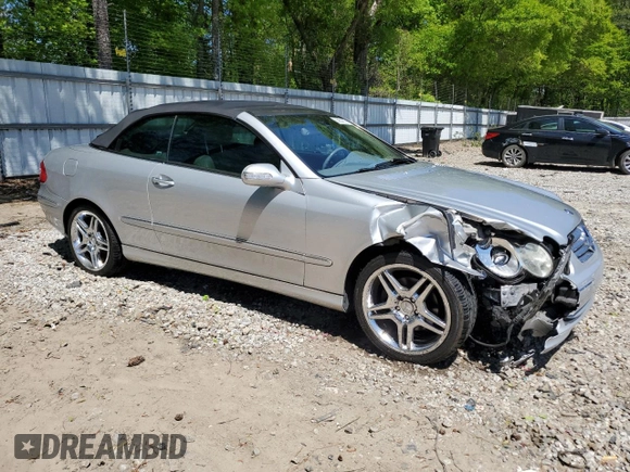 2004 Mercedes-Benz CLK 320 z VIN WDBTK65G34T016180, wystawiony jako Copart lot #53021615 z przebiegiem 118 408 mil mil oraz Szkoda całkowita • Salvage title. Historia ofert i sprzedaży dostępna na DreamBid. Obrazek 4.