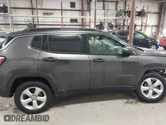 2018 Jeep Compass Latitude z VIN 3C4NJDBB8JT202632, wystawiony jako IAAI lot #41650505 z przebiegiem 118 777 mil mil oraz . Historia ofert i sprzedaży dostępna na DreamBid. Obrazek 14.