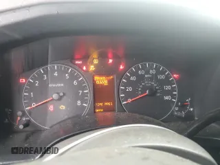 2017 Nissan NV Cargo S z VIN 1N6BF0KM2HN802844, wystawiony jako Copart lot #64149684 z przebiegiem 193 228 mil mil oraz Szkoda całkowita • Salvage title. Historia ofert i sprzedaży dostępna na DreamBid. Obrazek 9.