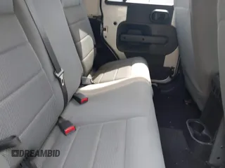 2008 Jeep Wrangler Unlimited Sahara with VIN 1J4GA59158L623784, listed as a IAAI auction lot 40365783 with 185,224 mi miles and . Bid and sale history available at DreamBid. Image 8.
