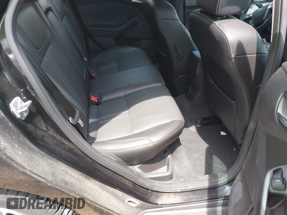2014 Ford Focus SE z VIN 1FADP3K20EL173638, wystawiony jako IAAI lot #42265687 z przebiegiem 41 792 mil mil oraz . Historia ofert i sprzedaży dostępna na DreamBid. Obrazek 8.