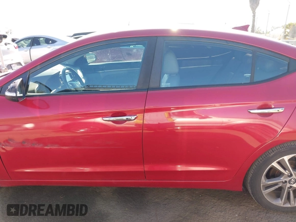 2017 Hyundai Elantra SE z VIN 5NPD84LF7HH063760, wystawiony jako IAAI lot #42327207 z przebiegiem 51 615 mil mil oraz . Historia ofert i sprzedaży dostępna na DreamBid. Obrazek 14.
