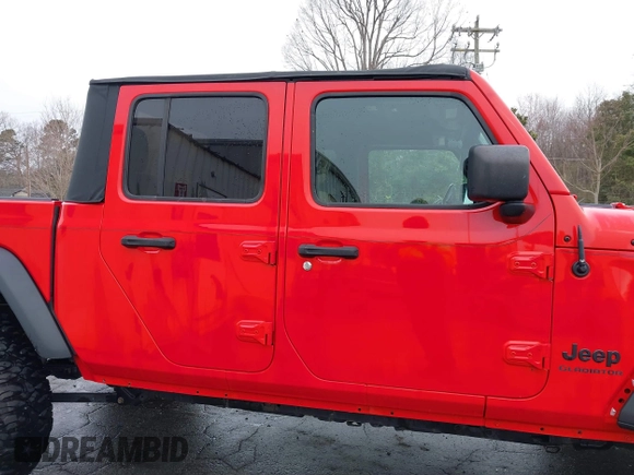 2020 Jeep Gladiator Sport S with VIN 1C6HJTAG3LL108524, listed as a IAAI auction lot 41737270 with 76,545 mi miles. Bid and sale history available at carsss.com. Image 13.