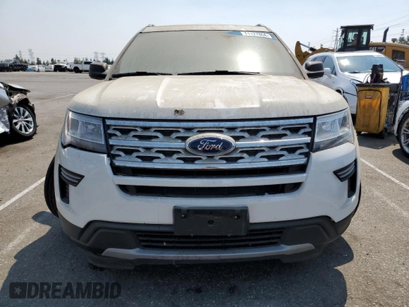 2019 Ford Explorer XLT z VIN 1FM5K7D83KGB28747, wystawiony jako Copart lot #71127864 z przebiegiem 127 986 mil mil oraz Szkoda całkowita • Salvage title. Historia ofert i sprzedaży dostępna na DreamBid. Obrazek 5.