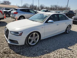 2013 Audi S4 Premium Plus with VIN WAUBGAFL3DA156073, listed as a Copart auction lot 48071305 with 144,081 mi miles and Salvage Title. Bid and sale history available at carsss.com. Image 1.