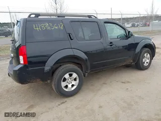 2009 Nissan Pathfinder SE with VIN 5N1AR18U89C611098, listed as a IAAI auction lot 41833617 with 202,680 mi miles. Bid and sale history available at carsss.com. Image 4.
