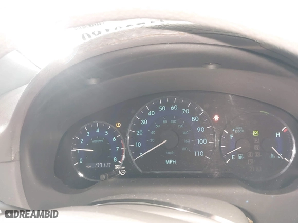 2010 Toyota Sienna CE with VIN 5TDKK4CC5AS301619, listed as a IAAI auction lot 41730180 with 177,117 mi miles. Bid and sale history available at carsss.com. Image 15.