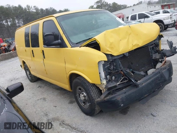 2007 Chevrolet Express Cargo z VIN 1GCFG15X171121111, wystawiony jako IAAI lot #41614012 z przebiegiem 531 158 mil mil oraz . Historia ofert i sprzedaży dostępna na DreamBid. Obrazek 1.