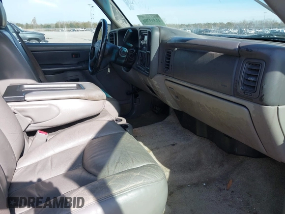 2003 Chevrolet Tahoe LS with VIN 1GNEC13V43R109837, listed as a IAAI auction lot 41363706 with Not provided miles and . Bid and sale history available at DreamBid. Image 5.