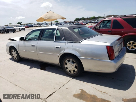 2004 Cadillac DeVille z VIN 1G6KD54Y14U196655, wystawiony jako Copart lot #50882364 z przebiegiem 80 588 mil mil oraz Szkody całkowita. Historia ofert i sprzedaży dostępna na DreamBid. Obrazek 2.