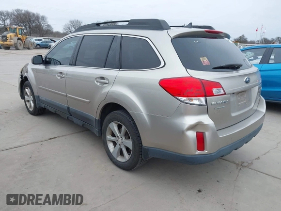 2014 Subaru Outback 2.5i Limited with VIN 4S4BRCLC7E3293659, listed as a IAAI auction lot 41642983 with 137,752 mi miles. Bid and sale history available at carsss.com. Image 3.
