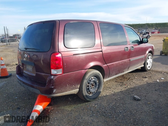 2007 Chevrolet Uplander LS Fleet z VIN 1GNDV23W57D194887, wystawiony jako IAAI lot #41543303 z przebiegiem 227 093 mil mil oraz . Historia ofert i sprzedaży dostępna na DreamBid. Obrazek 4.