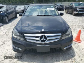 2013 Mercedes-Benz C 300 Sport with VIN WDDGF8AB2DR294620, listed as a Copart auction lot 64180025 with 157,351 mi miles and Clean title. Bid and sale history available at DreamBid. Image 5.