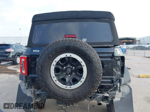 2022 Ford Bronco with VIN 1FMEE5DH3NLB88714, listed as a IAAI auction lot 41939878 with 42,917 mi miles and . Bid and sale history available at DreamBid. Image 17.