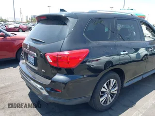 2020 Nissan Pathfinder SV z VIN 5N1DR2BN0LC604741, wystawiony jako IAAI lot #42349825 z przebiegiem 96 349 mil mil oraz . Historia ofert i sprzedaży dostępna na DreamBid. Obrazek 4.