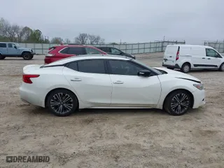 2017 Nissan Maxima SR with VIN 1N4AA6AP7HC425022, listed as a IAAI auction lot 41909028 with 72,371 mi miles. Bid and sale history available at carsss.com. Image 12.