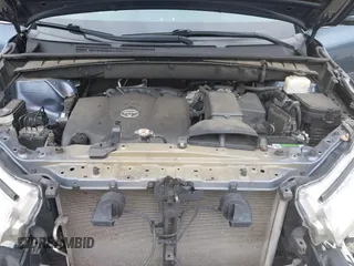 2018 Toyota Highlander SE z VIN 5TDJZRFHXJS879100, wystawiony jako IAAI lot #42461433 z przebiegiem 118 286 mil mil oraz . Historia ofert i sprzedaży dostępna na DreamBid. Obrazek 10.