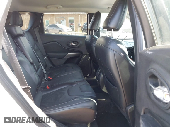 2019 Jeep Cherokee Limited with VIN 1C4PJLDBXKD487843, listed as a IAAI auction lot 41979449 with 104,545 mi miles. Bid and sale history available at carsss.com. Image 8.