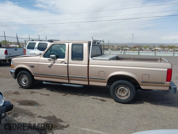 1996 Ford F-150 with VIN 1FTEX15H9TKA25252, listed as a IAAI auction lot 41881908 with 161,371 mi miles. Bid and sale history available at carsss.com. Image 14.