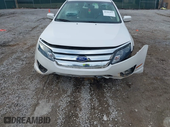 2011 Ford Fusion SE with VIN 3FAHP0HAXBR259910, listed as a IAAI auction lot 41587657 with 161,433 mi miles. Bid and sale history available at carsss.com. Image 6.