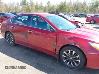 2017 Nissan Altima SV with VIN 1N4AL3APXHC278669, listed as a IAAI auction lot 42086527 with 82,595 mi miles and . Bid and sale history available at DreamBid. Image 6.