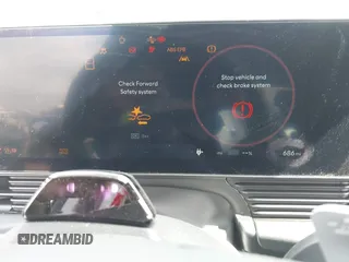 2025 Hyundai Ioniq 5 z VIN 7YAKM4DA8SY002745, wystawiony jako IAAI lot #42135641 z przebiegiem 686 mil mil oraz . Historia ofert i sprzedaży dostępna na DreamBid. Obrazek 18.