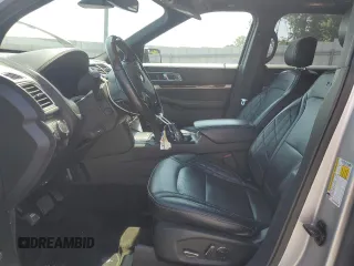 2017 Ford Explorer Platinum z VIN 1FM5K8HT9HGD05220, wystawiony jako Copart lot #60704795 z przebiegiem 59 128 mil mil oraz Szkoda całkowita • Salvage title. Historia ofert i sprzedaży dostępna na DreamBid. Obrazek 7.