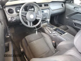 2012 Ford Mustang Premium с VIN 1ZVBP8AMXC5255571, выставлен на аукционе Copart как лот 61208395 с пробегом 176 102 миль миль и Списание • Salvage title. История ставок и продаж доступна на DreamBid. Изображение 8.