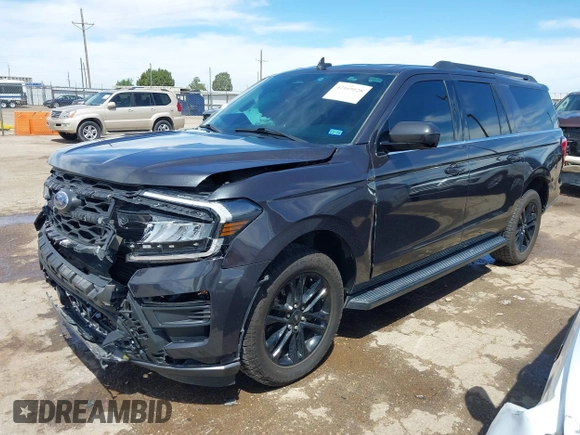 2024 Ford Expedition Max XLT with VIN 1FMJK1H87REA37010, listed as a IAAI auction lot 42169128 with 18,478 mi miles and . Bid and sale history available at DreamBid. Image 2.