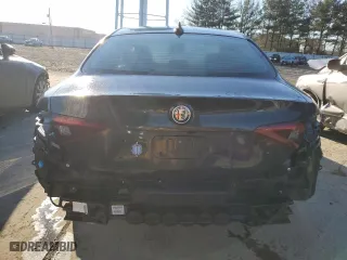 2021 Alfa Romeo Giulia Ti with VIN ZARFANBN4M7645427, listed as a Copart auction lot 46486575 with 0 mi miles and Salvage Title. Bid and sale history available at carsss.com. Image 6.
