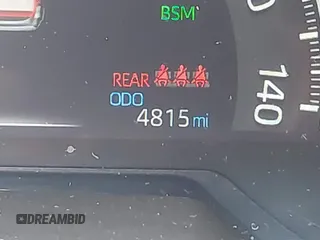 2025 Toyota RAV4 XLE Premium z VIN 2T3A1RFV7SW514631, wystawiony jako IAAI lot #42247225 z przebiegiem 4 815 mil mil oraz . Historia ofert i sprzedaży dostępna na DreamBid. Obrazek 15.