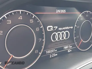 2017 Audi Q7 Premium Plus with VIN WA1LAAF71HD054278, listed as a IAAI auction lot 41391066 with 100,201 mi miles. Bid and sale history available at carsss.com. Image 15.