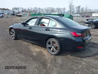 2024 BMW 3 Series 330i xDrive with VIN 3MW89FF04R8E03630, listed as a IAAI auction lot 40983630 with 15,462 mi miles. Bid and sale history available at carsss.com. Image 3.