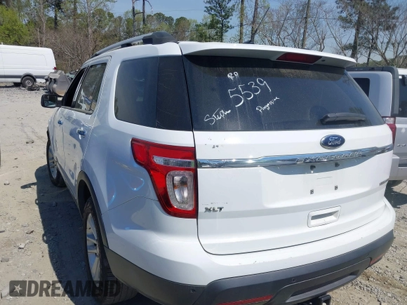 2014 Ford Explorer XLT with VIN 1FM5K7D81EGB44949, listed as a IAAI auction lot 41905062 with 282,358 mi miles. Bid and sale history available at carsss.com. Image 3.