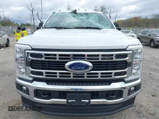 2024 Ford F-250 XL с VIN 1FT7X2BN5RED47418, выставлен на аукционе IAAI как лот 42049571 с пробегом 3 834 миль миль и . История ставок и продаж доступна на DreamBid. Изображение 12.