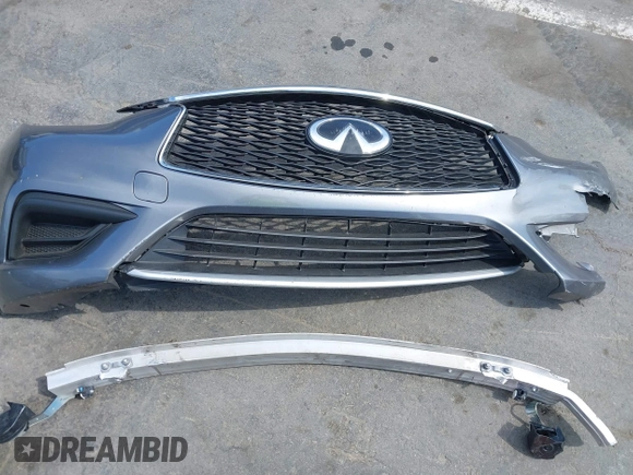 2018 Infiniti QX30 z VIN SJKCH5CP2JA004717, wystawiony jako IAAI lot #42272092 z przebiegiem 129 911 mil mil oraz . Historia ofert i sprzedaży dostępna na DreamBid. Obrazek 12.