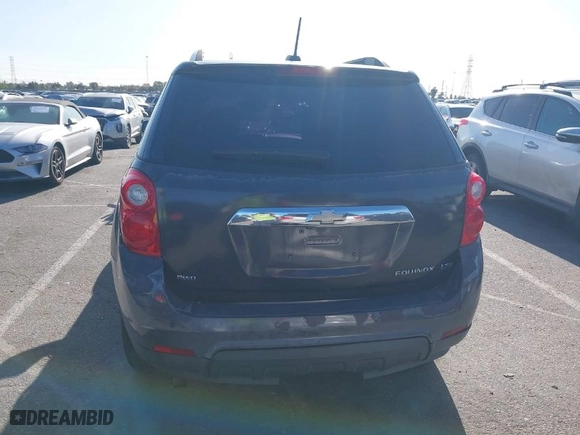 2015 Chevrolet Equinox LTZ with VIN 2GNFLHEK4F6170038, listed as a IAAI auction lot 41944028 with 103,202 mi miles. Bid and sale history available at carsss.com. Image 16.