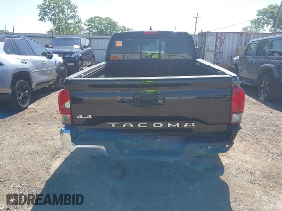 2017 Toyota Tacoma SR z VIN 5TFSX5EN4HX056886, wystawiony jako IAAI lot #42264479 z przebiegiem 97 895 mil mil oraz . Historia ofert i sprzedaży dostępna na DreamBid. Obrazek 17.