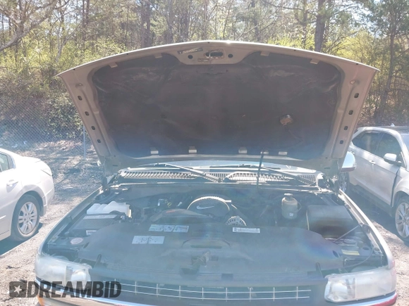 2002 Chevrolet Silverado 1500HD LT with VIN 1GCGK13U02F182523, listed as a IAAI auction lot 41761743 with 283,114 mi miles and . Bid and sale history available at DreamBid. Image 10.