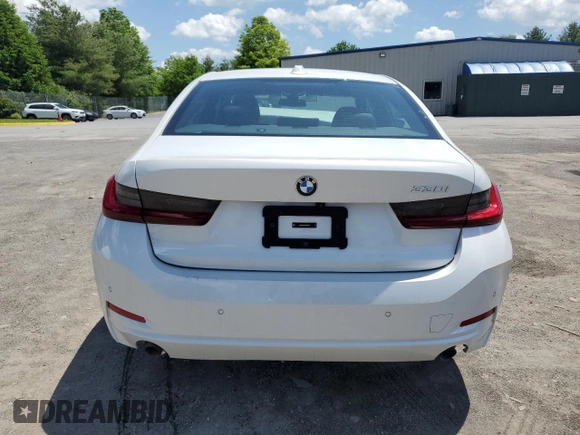 2024 BMW 3 Series 330i z VIN 3MW69FF07R8E63764, wystawiony jako Copart lot #57039575 z przebiegiem 5 355 mil mil oraz Szkoda całkowita • Salvage title. Historia ofert i sprzedaży dostępna na DreamBid. Obrazek 6.
