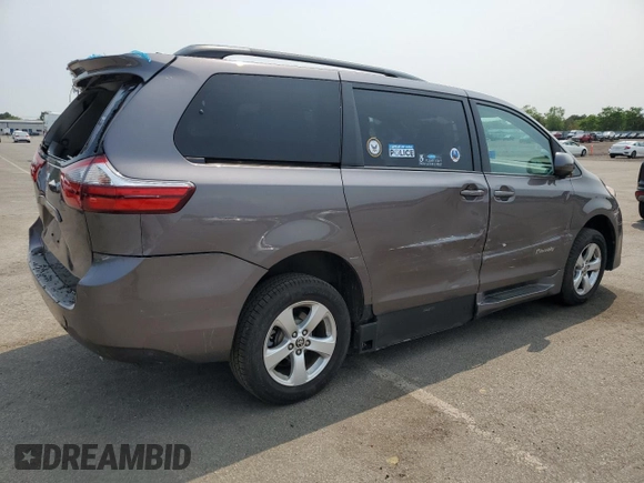 2020 Toyota Sienna LE Auto Access Seat с VIN 5TDKZ3DC4LS083406, выставлен на аукционе Copart как лот 59367425 с пробегом 28 420 миль миль и Списание • Salvage title. История ставок и продаж доступна на DreamBid. Изображение 3.
