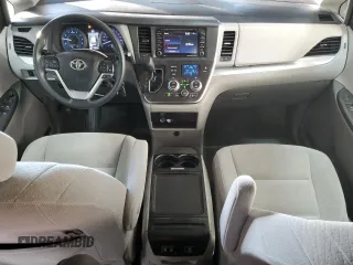 2019 Toyota Sienna LE with VIN 5TDJZ3DC3KS212181, listed as a Copart auction lot 42812395 with 110,974 mi miles and Salvage Title. Bid and sale history available at carsss.com. Image 8.