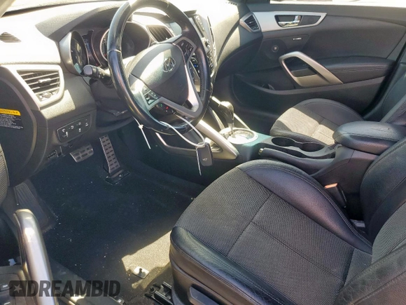 2016 Hyundai Veloster z VIN KMHTC6AD0GU266707, wystawiony jako Copart lot #57617395 z przebiegiem 70 677 mil mil oraz Szkoda całkowita • Salvage title. Historia ofert i sprzedaży dostępna na DreamBid. Obrazek 8.