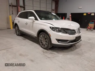 2017 Lincoln MKX Reserve z VIN 2LMPJ6LR0HBL28649, wystawiony jako IAAI lot #41826149 z przebiegiem 158 397 mil mil oraz . Historia ofert i sprzedaży dostępna na DreamBid. Obrazek 1.