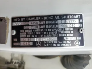 1980 Mercedes-Benz 300 with VIN 12313012165283, listed as a Copart auction lot 81507514 with 121,465 mi miles and Clean Title. Bid and sale history available at DreamBid. Image 12.