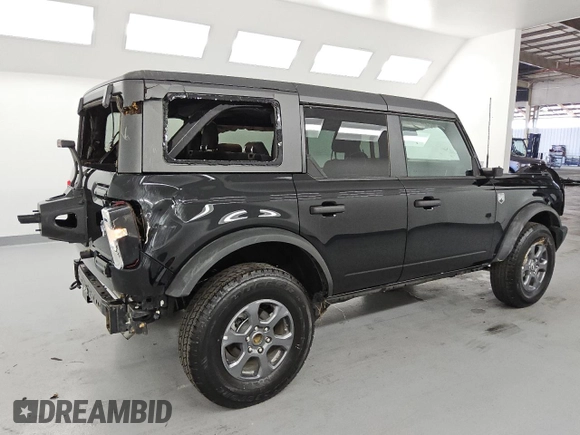 2025 Ford Bronco Big Bend with VIN 1FMDE7BH9SLA43618, listed as a Copart auction lot 63977985 with 4,630 mi miles and Salvage title. Bid and sale history available at DreamBid. Image 3.